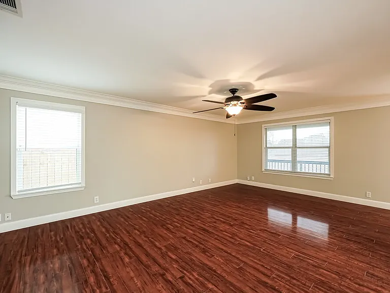 607 Limestone Flt — Photo 5