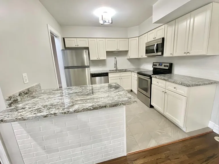 1111 N Old Woodward Ave #1 — Photo 9