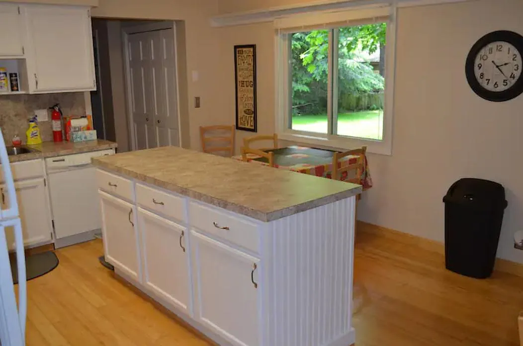 3 bed, 1420 sqft, $2,095 — Photo 4