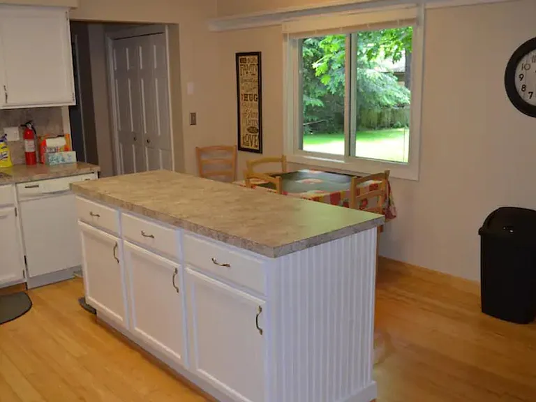 3229 Elderwood Ave — Photo 4