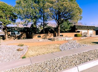 9017 Camino Del Sol NE, Albuquerque, NM 87111