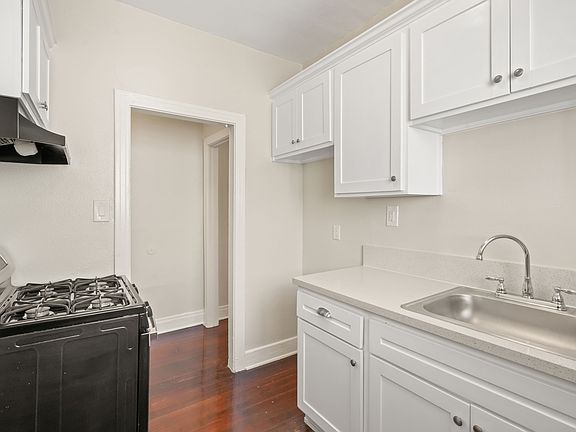 4th image of 440 S Bonnie Brae St #998a7478e
