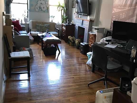 2nd image of 547 Adams St #3
