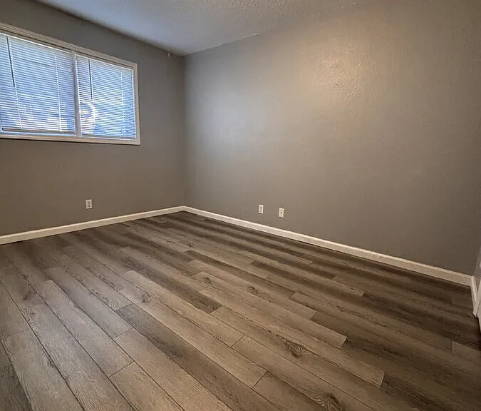 1521 Marcella St #1B — Photo 7