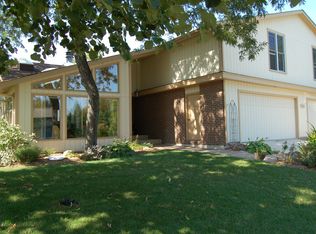 2000 Carriage Hill Rd, Lisle, IL 60532