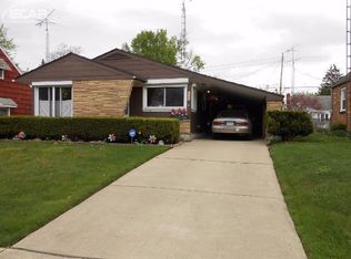 2406 Pierce St, Flint, MI 48503