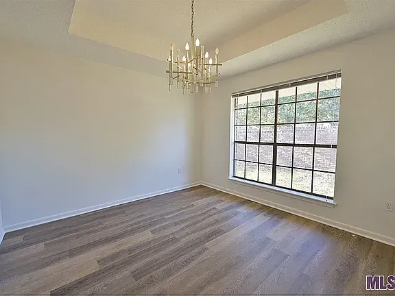 2961 Congress Blvd — Photo 2