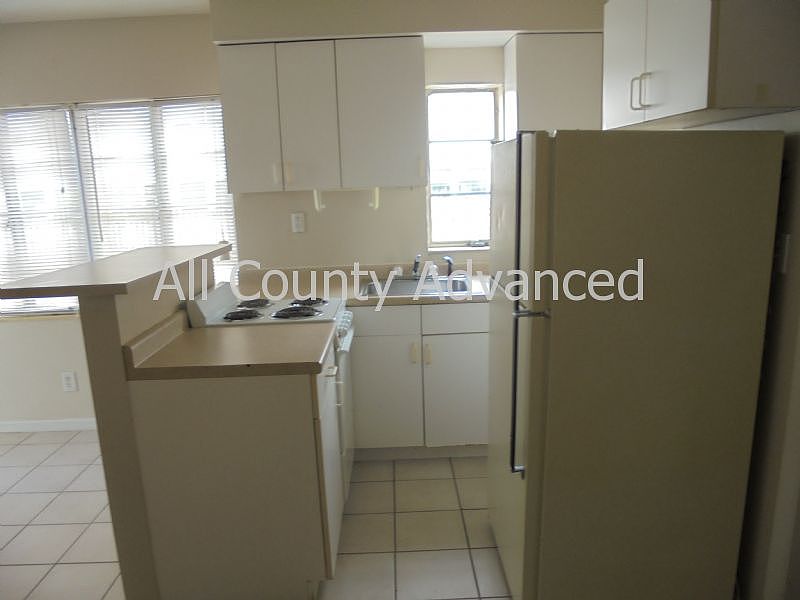 2nd image of 310 78th Ave Unit 1