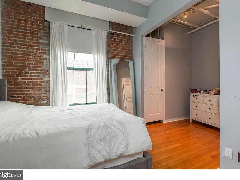 1010 Race St #6C — Photo 14