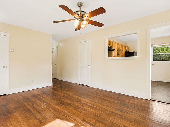 3rd image of 44 Jeffress Ave