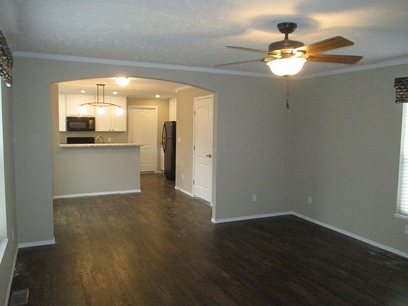 4th image of 14230 Grant Dr