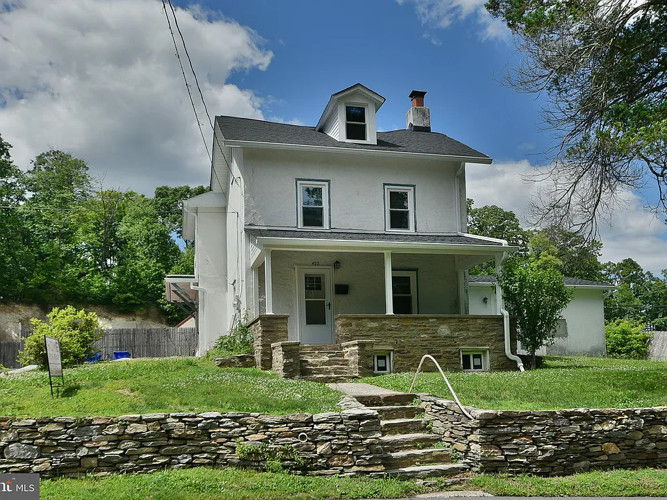 422 Willow Grove Ave