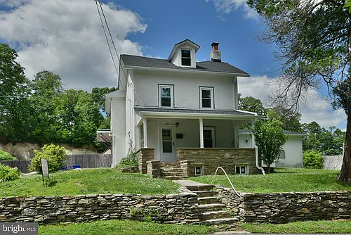 422 Willow Grove Ave Photo 1