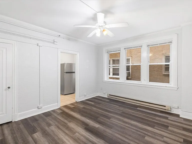37 S Iowa Avenueunit #5D — Photo 2