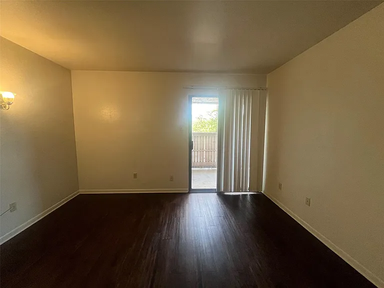 8529 Hearth Dr #34 — Photo 14