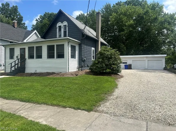473 Walnut St, Ravenna, OH 44266