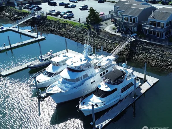 2001 Skyline Way #103, Anacortes, WA 98221