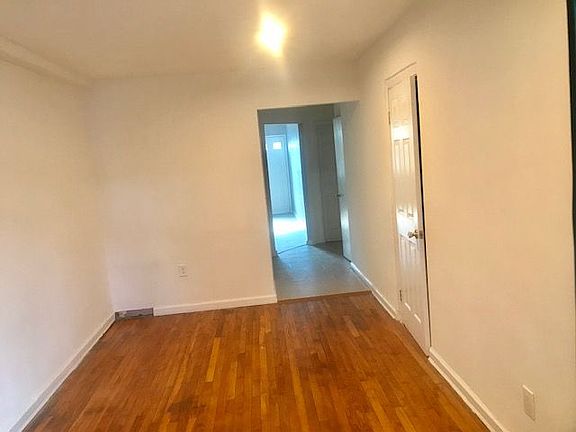 5th image of 758 E 91st St