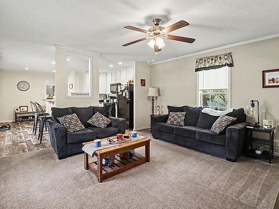 4th image of 2860 Trepanier Dr