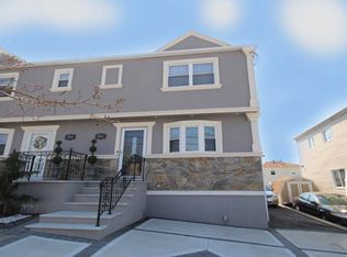 426 Ridgewood Ave, Staten Island, NY 10312