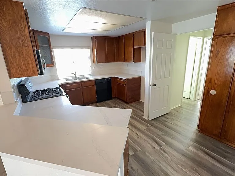 28043 Calle Casera — Photo 7