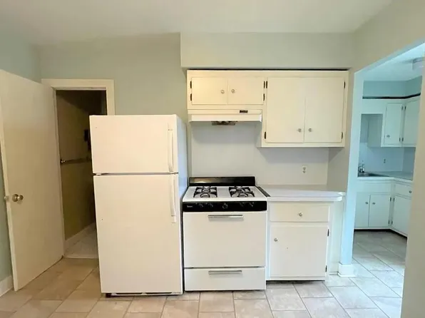 31 Chapin Ave #4, Providence, RI 02909