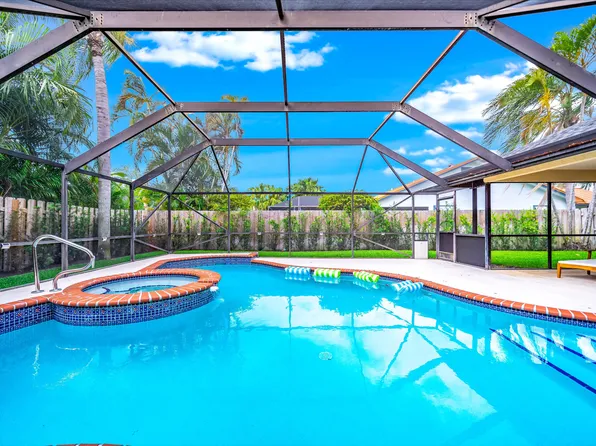 1637 Farmington Cir, Wellington, FL 33414