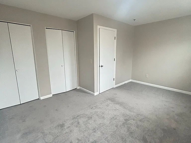 221 Park St #6 — Photo 16