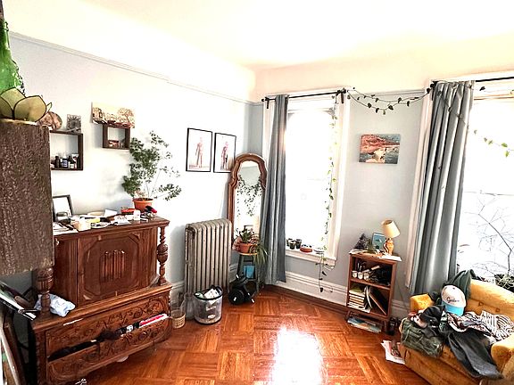 3rd image of 605 Ovington Ave #3