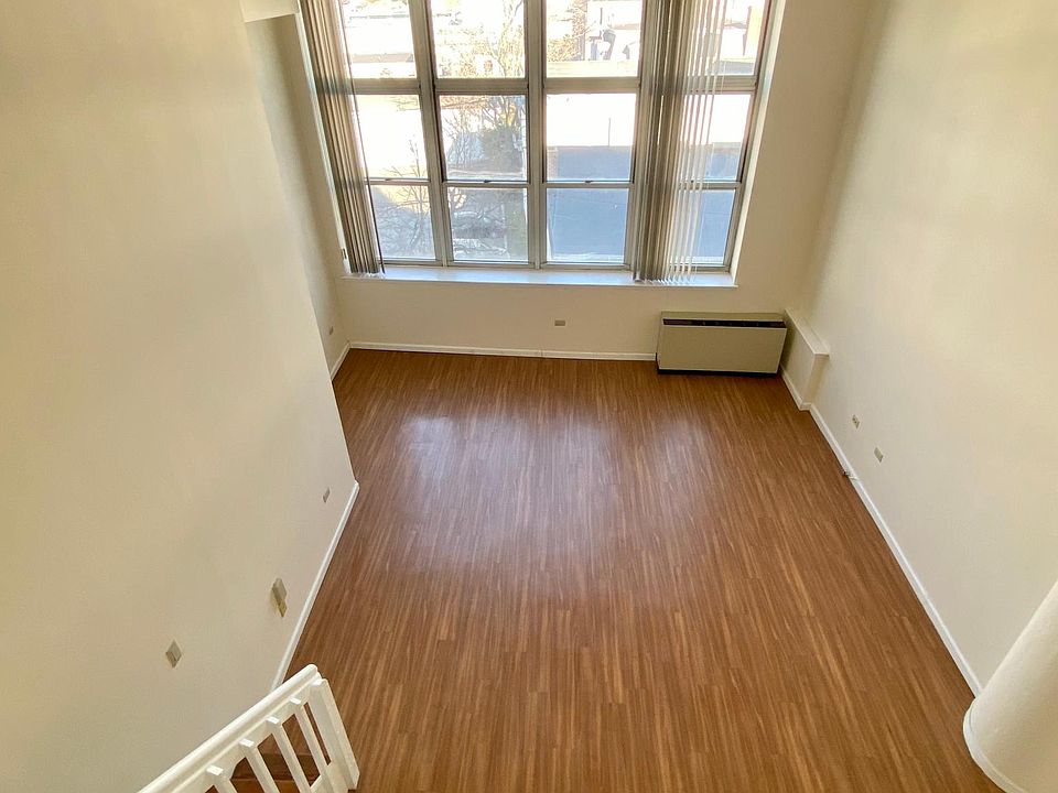 1st image of 1 Landmark Sq APT 322