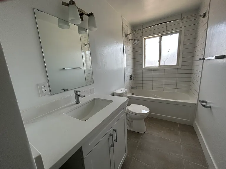 66 Willow Rd — Photo 4