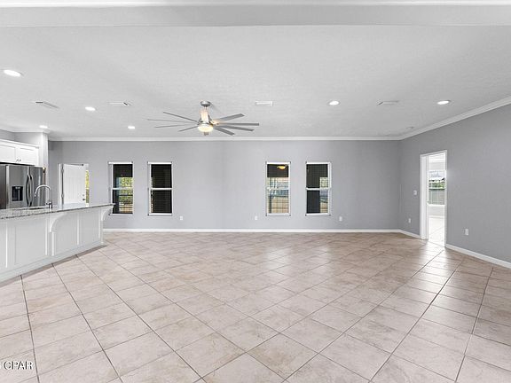 5th image of 1041 Plantation Dr