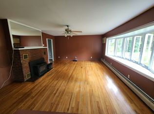 128 White Pond Rd, Stormville, NY 12582