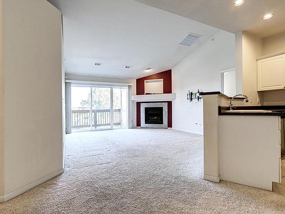 4th image of 7375 S Alkire St APT 303