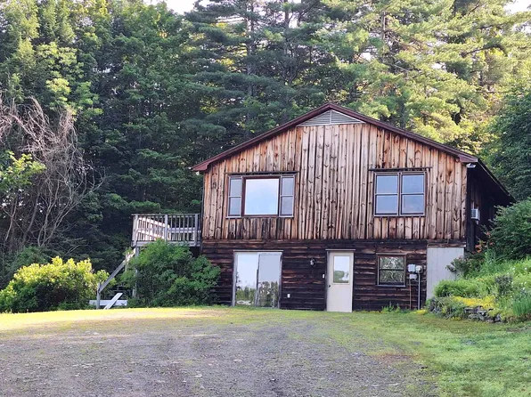 521 County Road, Walpole, NH 03608