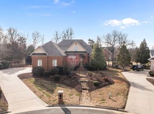 3340 Waterford Pl, Burlington, NC 27215