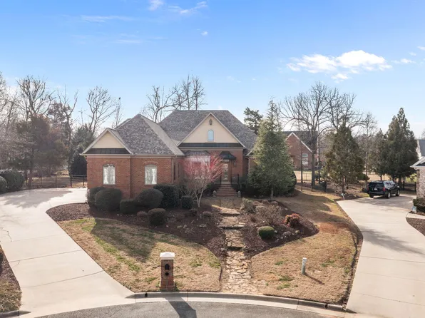 3340 Waterford Pl, Burlington, NC 27215