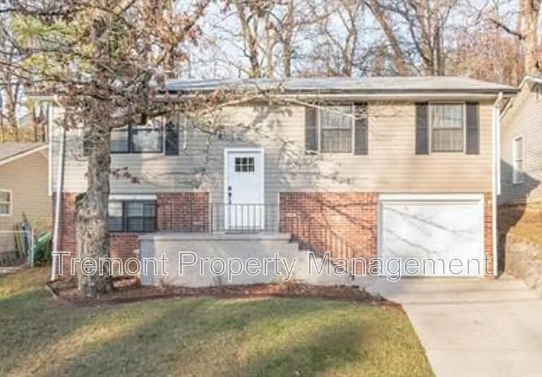 615 Snow St — Photo 1