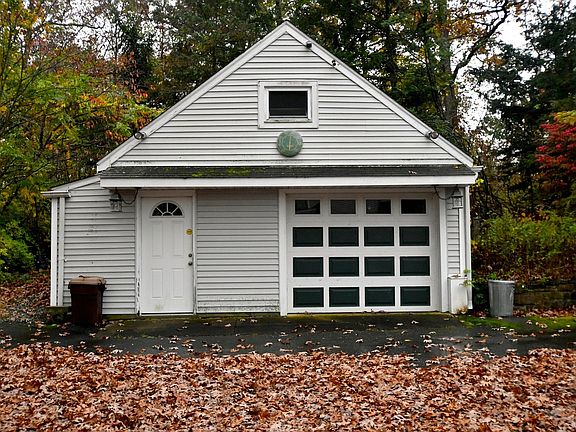 271 Main Street