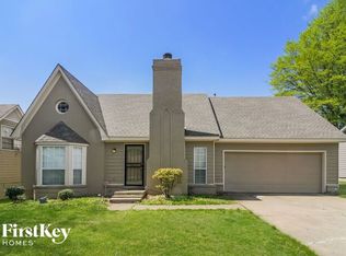 4805 Barkshire Dr, Memphis, TN 38141