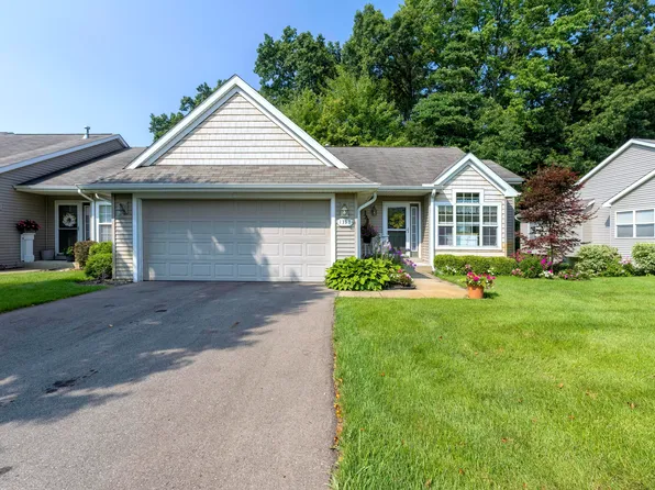 1398 Tanager Ln, Kalamazoo, MI 49009