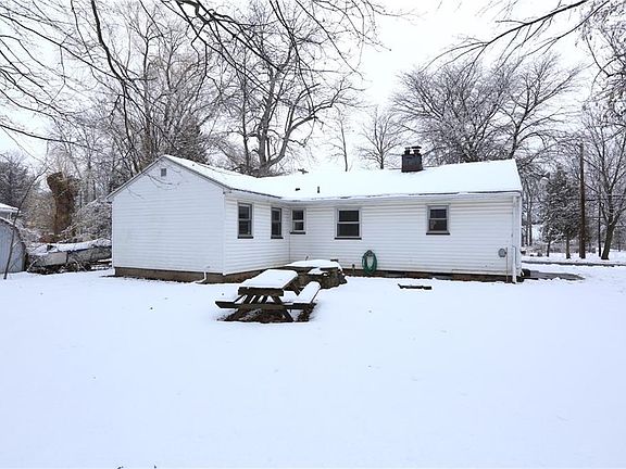 4th image of 79 Clark St