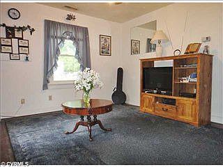3rd image of 1549 Wake Ave