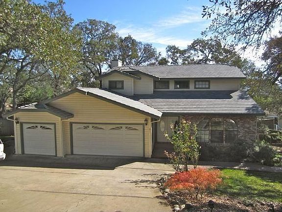 2nd image of 810 Brown Dr