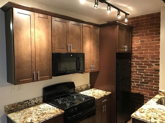 3rd image of 89-95 S 22nd St #22-91-3