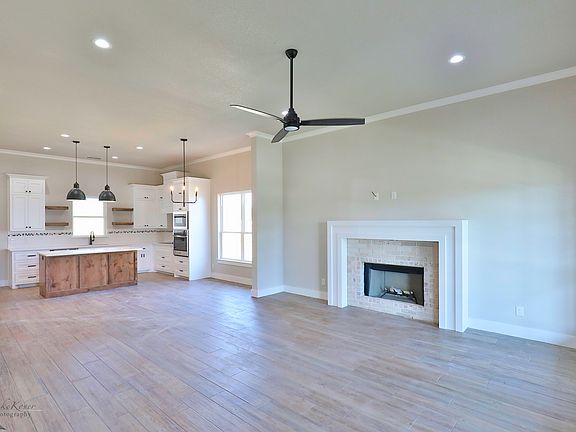 3rd image of 4002 Hope Dr #7L2FLN