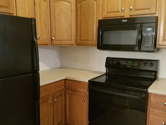 4th image of 10381 Parkview Ave