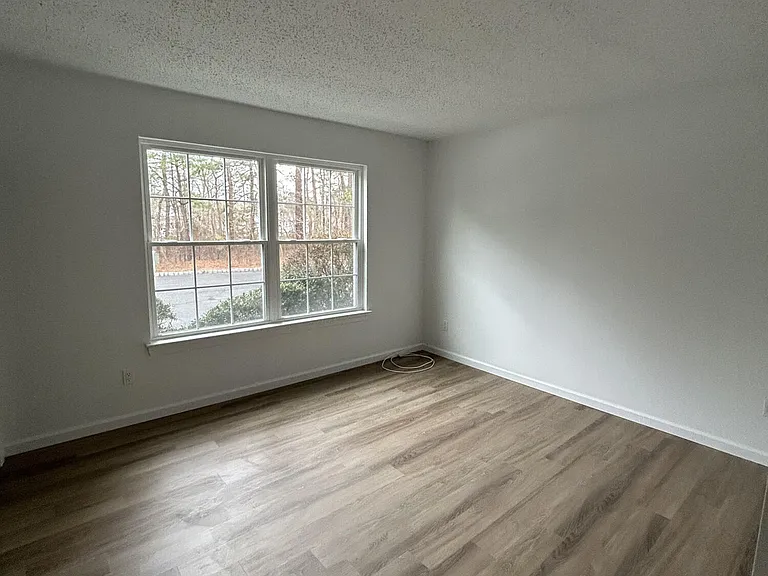 41 Diane Dr — Photo 9