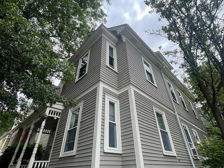 35 Belmont St #3 — Photo 11