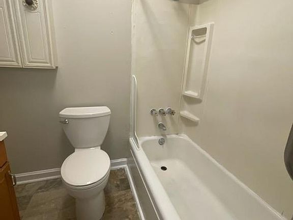 5th image of 1464 E 14th St Unit 1